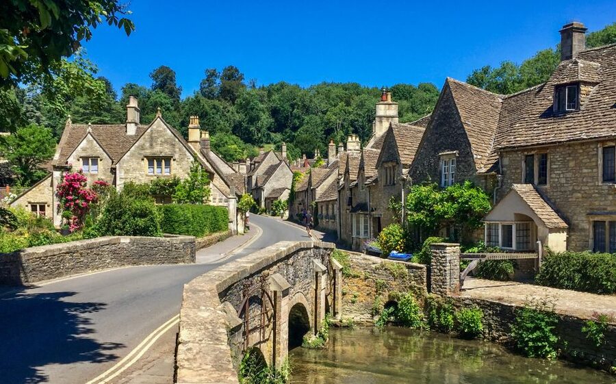From Bath: Cotswolds Private Day Tour with Pickup - Bath to the Cotswolds: why this private day trip feels different