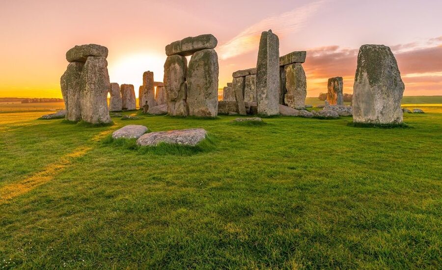 From Brighton: Stonehenge and Bath Full-Day Trip - Royal Crescent, the Circus, and Pulteney Bridge, what you’re seeing and why it works