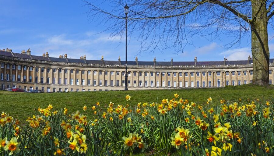 From Brighton: Stonehenge and Bath Full-Day Trip - A note on the guides you may meet