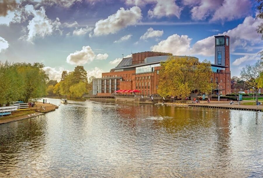 From Brighton: Stratford-upon-Avon & The Cotswolds Day Trip - Stratford-upon-Avon guided walking tour: history you can actually follow