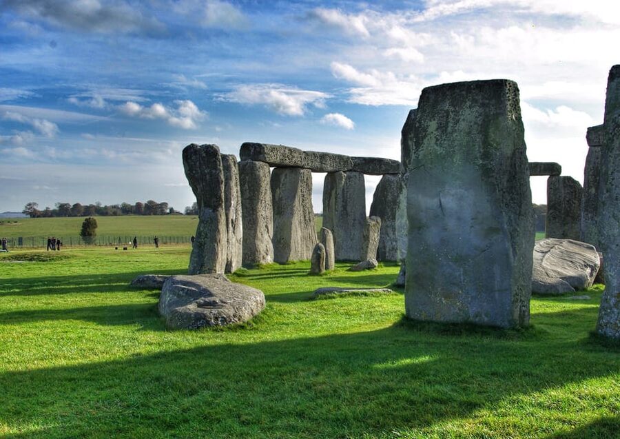 From Cambridge: Guided Day Tour to Bath and Stonehenge - The ride toward Stonehenge: your coach time is part of the experience