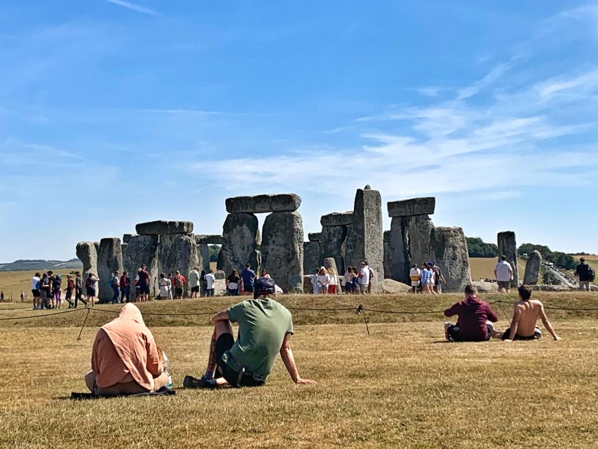 From Cambridge: Guided Day Tour to Bath and Stonehenge - Meeting point in Cambridge, and why being 5 minutes early matters