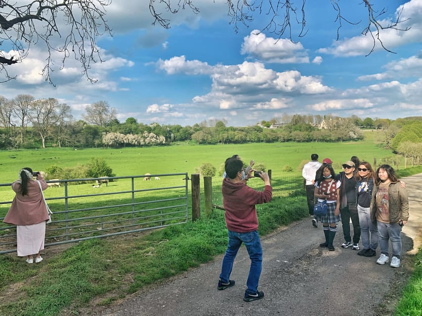 From Cambridge: Guided day trip to Stratford & The Cotswolds - Cotswolds villages and country-lane walking, with real viewpoints