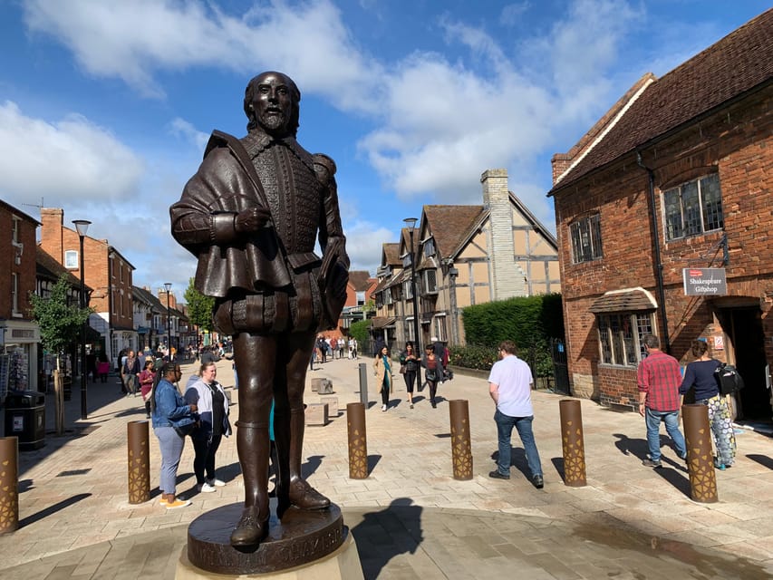 From Cambridge: Guided day trip to Stratford & The Cotswolds - The guide experience: why pacing and adaptation matter