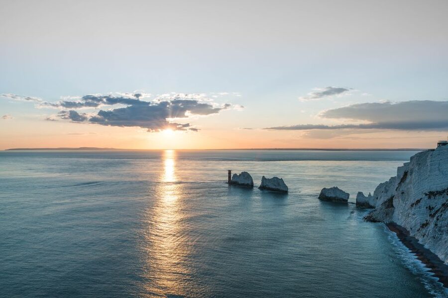 From London: 3-day Isle of Wight & the Southern Coast Tour - Meeting London and Crossing to Portsmouth (Ferry Time Matters)