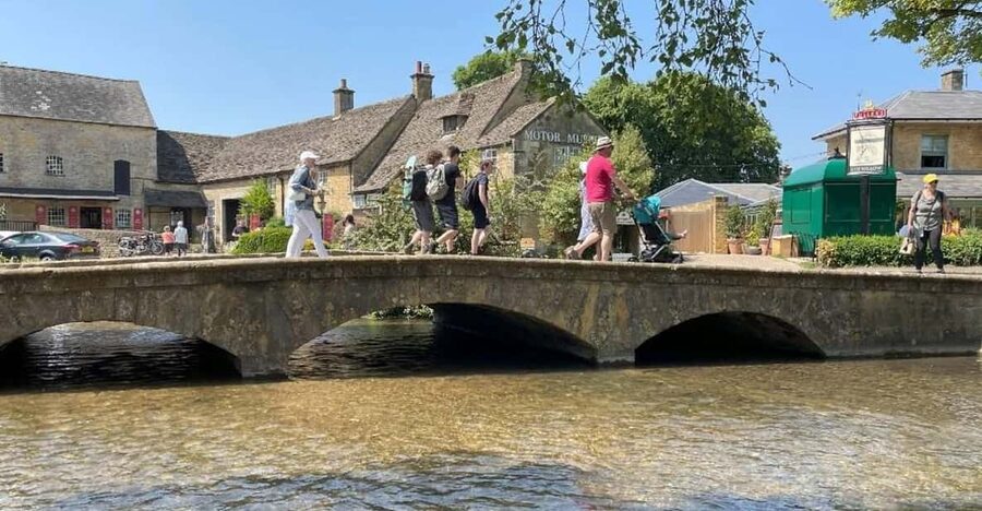 From London: Bath and the Cotswolds Full-day Tour - Meeting point at Golden Tours, and how to stay on schedule