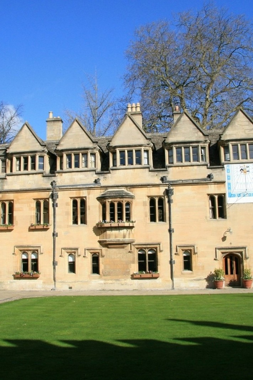 From London: Cotswolds Villages Small Group Day Tour - Bourton-on-the-Water for about 2 hours: guided walking and real downtime