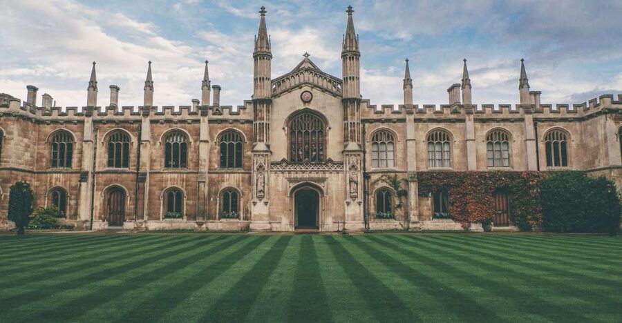 From London: Oxford and Cambridge Guided Day Tour - Cambridge Arrival: What the Day Hopes You Focus On