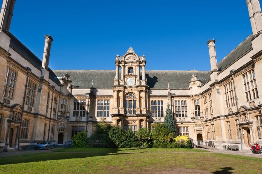 From London: Oxford and Cambridge Universities Tour - College Entry and Access: What If Your Planned Colleges Aren’t Available?