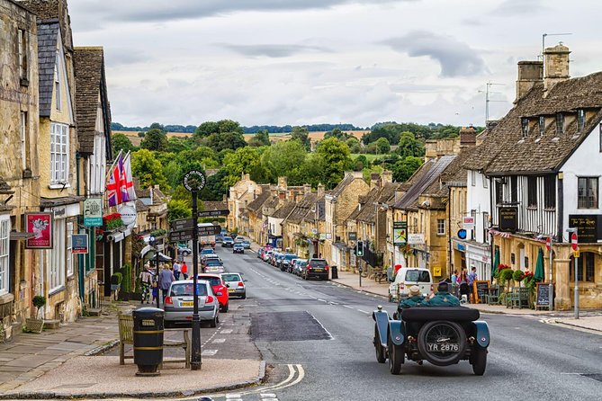From London: Shakespeare's Stratford-upon-Avon Day Trip by Coach - Managing a Long Day: Toilets, Walking to Parking, and Seat Comfort