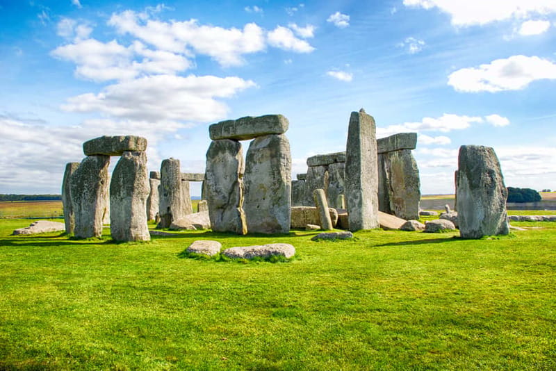 From London: Stonehenge and Bath Full-Day Tour with Guide - How the Stonehenge and Bath day actually plays out