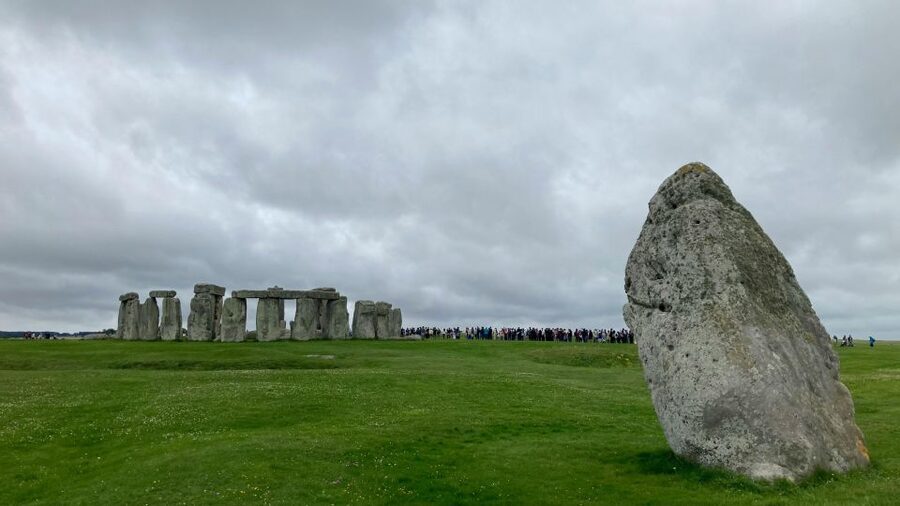 From London: Stonehenge Day Trip with Audioguide - Who this day trip suits best (and who might want a different option)