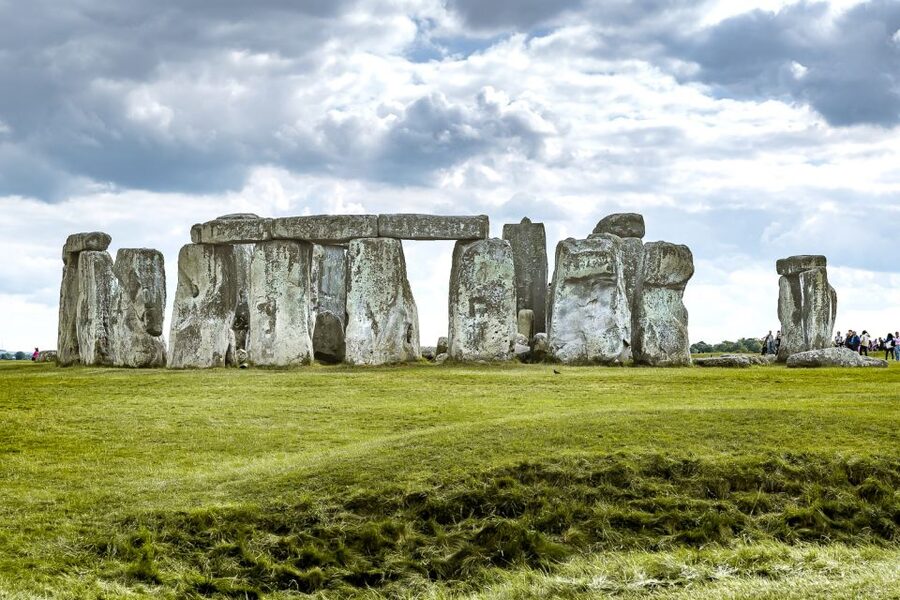 From London: Stonehenge Half-Day Tour - Audio guide and scannable map: independent touring done right (when it works)