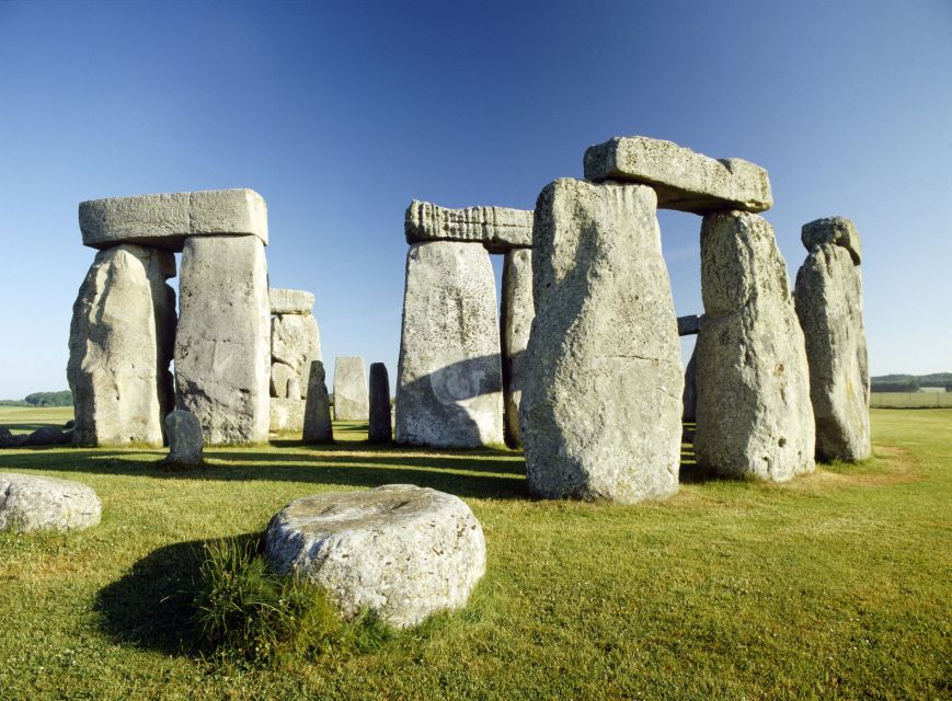 From London: Stonehenge, Windsor and Salisbury Guided Tour - Windsor Castle: art, royal rooms, and St George’s Chapel