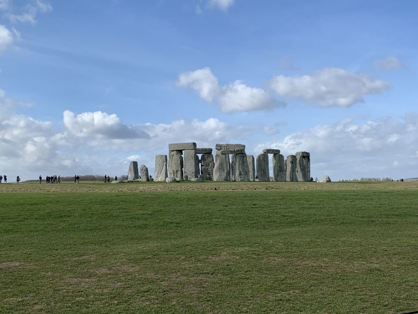 From London: Windsor Castle & Stonehenge Private Day Trip - The value of a private format for Windsor and Stonehenge