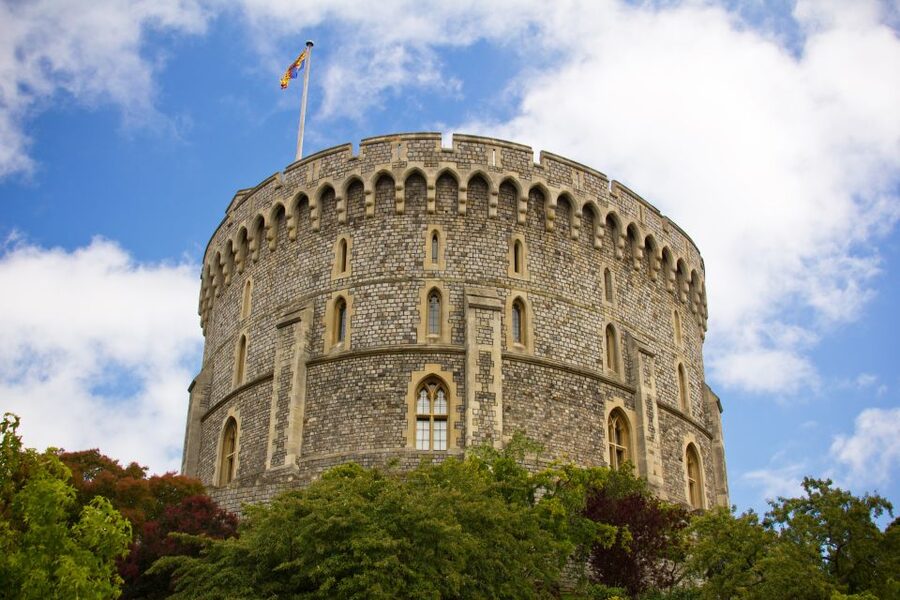 From London: Windsor, Stonehenge, & Salisbury Cathedral Trip - Getting To Windsor, Stonehenge, and Salisbury in One Packed 12 Hours