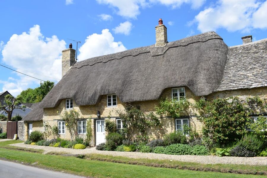 From Oxford: Cotswolds Towns and Villages Small Group Tour - Lower Slaughter, Why Smaller Access Makes It Feel Different