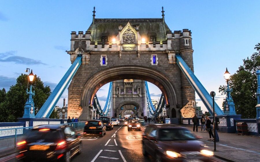 Full Day London Tour in a Private Vehicle with Admission - Windsor Castle and Hampton Court Palace: A Day-Trip Feel Packed Into London Time