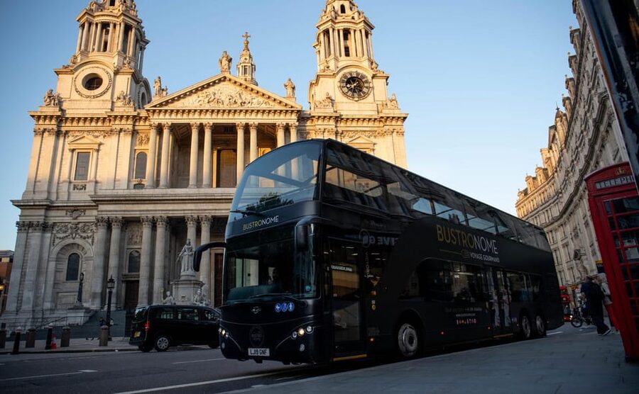 Gastronomic 6-course fine-dining dinner on Luxury London Bus - Who this luxury bus dinner is perfect for