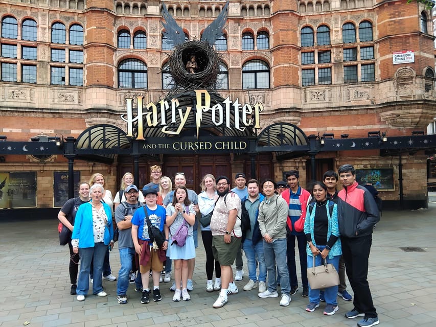 German London : The Ultimate Walking tour - Trafalgar Square, Whitehall, and the finish at Victoria Embankment