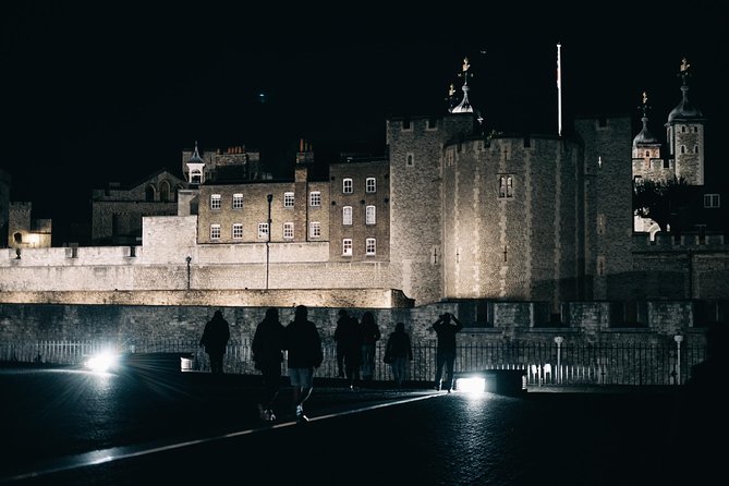 Ghost, Ghouls and Gallows Tour : Guided Tour with Boat Ride - The first creep factor: Berkeley Square and the haunted-house stop