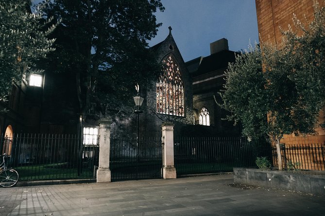 Ghost, Ghouls and Gallows Tour : Guided Tour with Boat Ride - The guides make or break the vibe (how to choose the right mood)