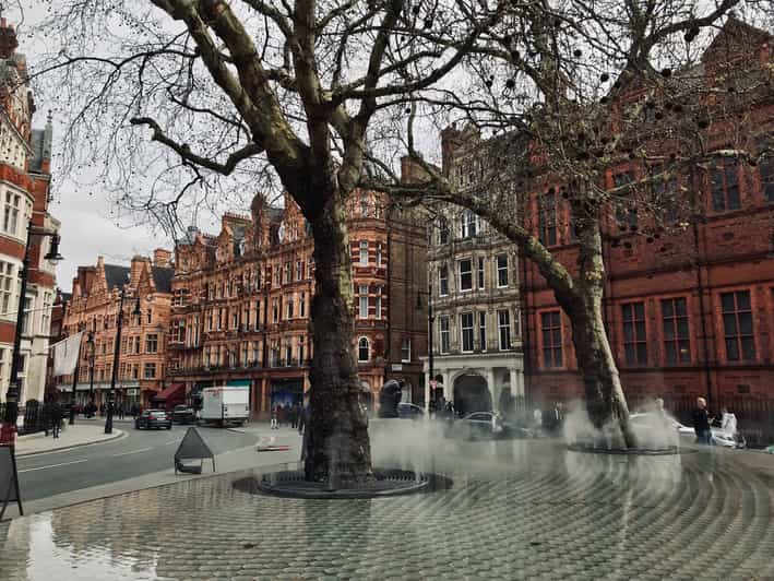 Ghosts and Legends of Mayfair Walking Tour - London - Meeting at Grosvenor Square and Starting with the Roosevelt Memorial