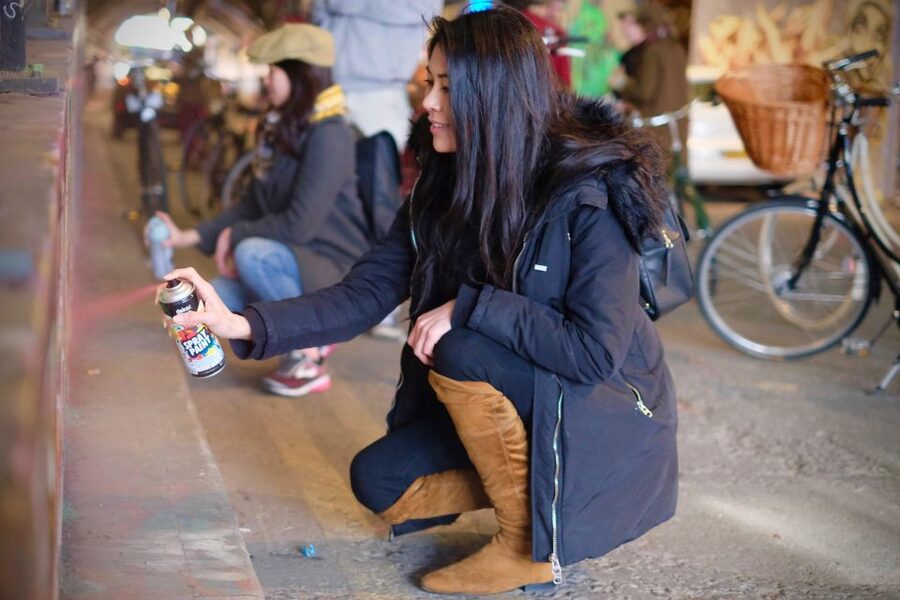 Gin Safari: Boozy London History on Two Wheels - GinCycle on Two Wheels: The Point of This London Gin Safari