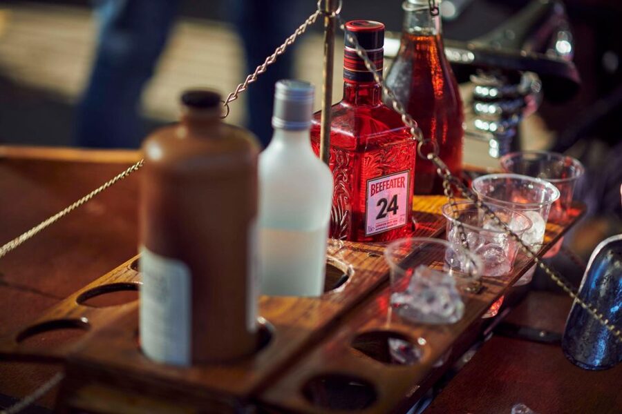 Gin Safari: Boozy London History on Two Wheels - Borough Market: Tastings, Food Smells, and the Gin-Culture Angle