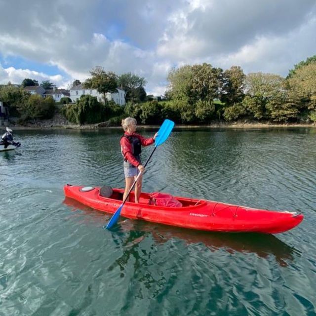 Group Kayak Experience on the beautiful Thames at Richmond - Meeting Under Richmond Bridge and Getting Set Up in Real Time