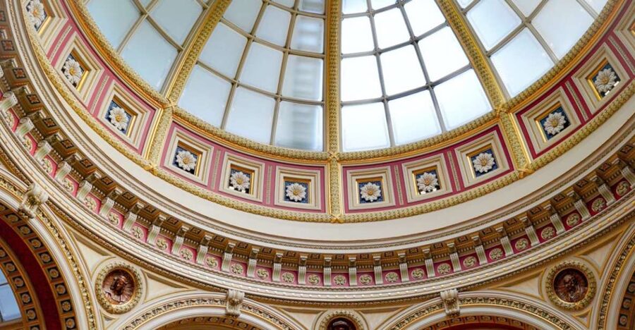 Guided Italian Tour of the National Gallery in London - Entering the National Gallery With an Italian-Language Private Guide