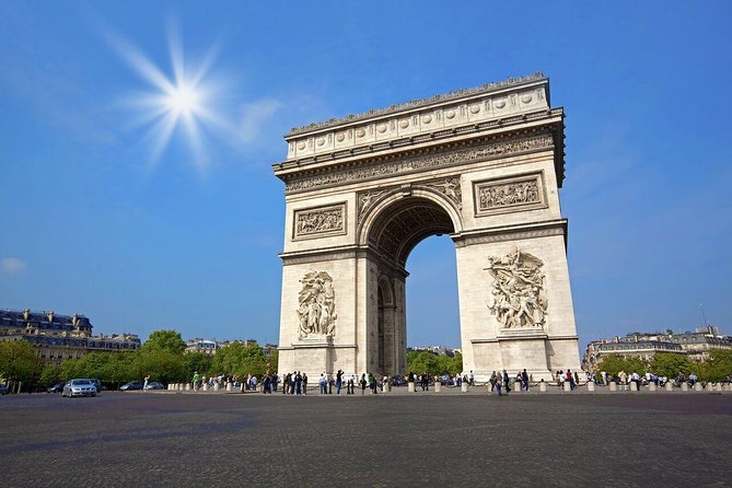 Guided Luxury Paris Day Trip with Optional Lunch at the Eiffel Tower - The Paris coach loop: getting your bearings fast