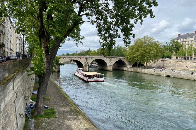 Guided Luxury Paris Day Trip with Optional Lunch at the Eiffel Tower - Price and logistics: when this tour makes sense