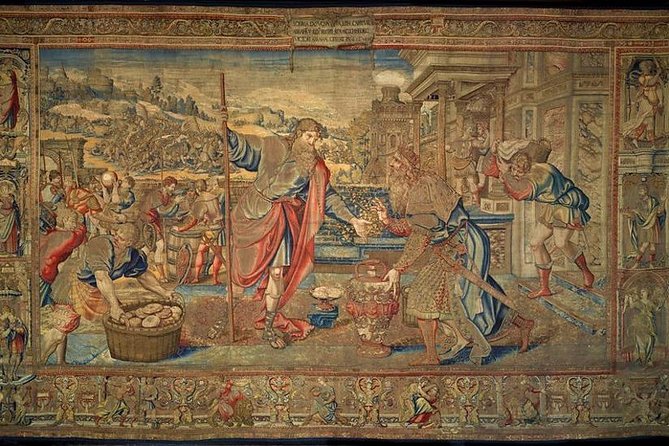 Hampton Court Palace Private Tour - Secrets of Henry VIII - Tickets: the one extra step that trips people up
