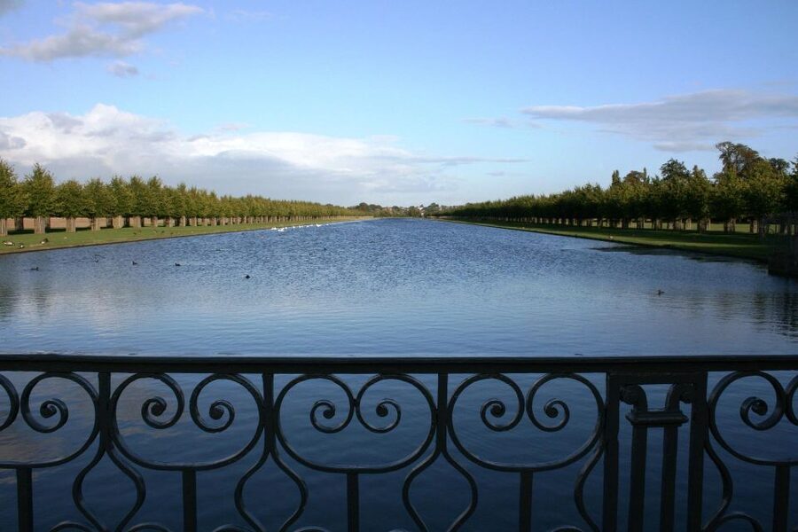 Hampton Court Palace Private tour With Fast Track Entry - Pricing and Value: What $431 per Person Really Buys