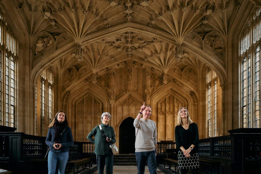 Harry Potter Bodleian Library, Oxford and Lacock Tour - Divinity School to Duke Humfrey’s Library: How to Make the Most of Indoor Time