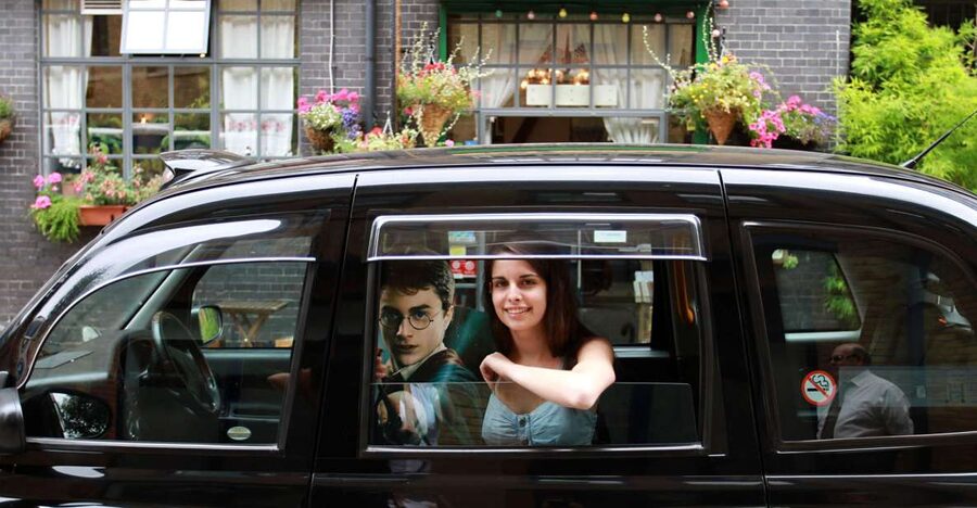 Harry Potter film locations Tour in London - The Kings Cross Moment, Platform 9 3/4 and Practical Photo Time