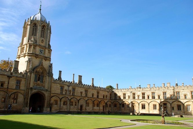 Harry Potter Walking Tour of Oxford Including New College - Clarendon Building and the Oxford idea that magic and science once overlapped