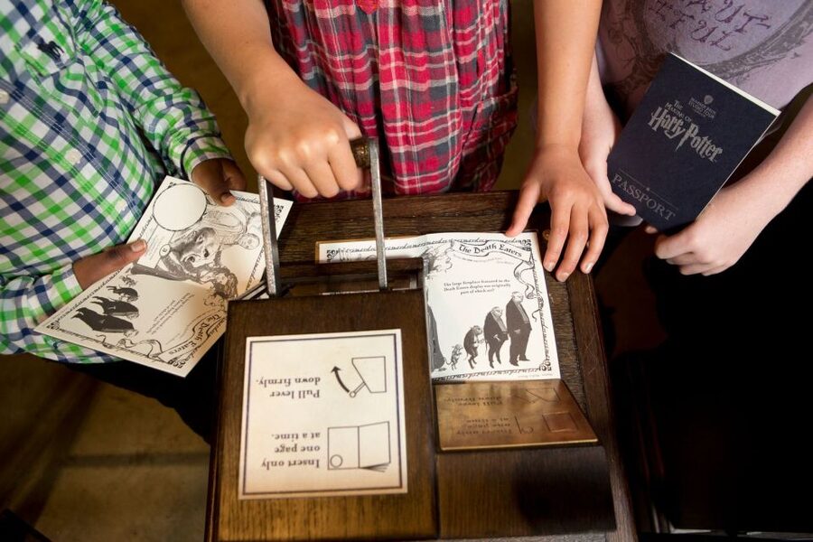 Harry Potter: Warner Bros. Studio Tour from King's Cross - Photos and souvenirs: what’s included and what costs extra