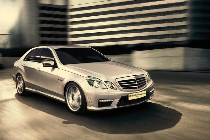Heathrow Airport to Central London Private Transfers - The meet-and-greet part, name boards and where your driver actually is