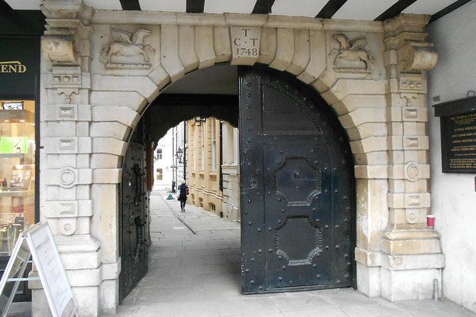 Hidden London Walking Tour - Temple Station to Fleet Street: A Quick, Local London Route