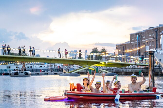 Hot Tub Boat Tour in London - London's most unique tour - Alcohol, towels, and what your money is really buying