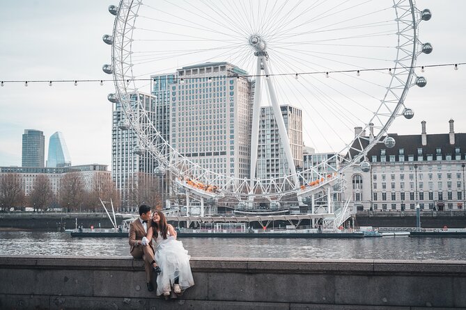 Iconic London Portraits Tour with Expert Local Photographer - Pricing and Value: Is $119.88 Per Person a Good Deal?