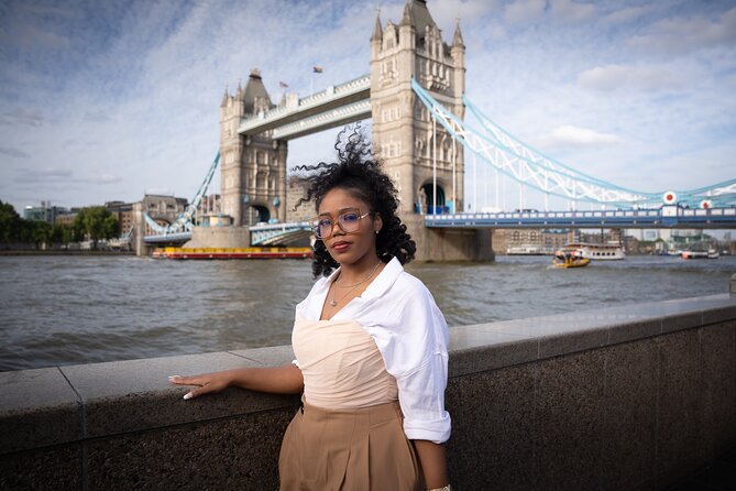 Iconic London Portraits Tour with Expert Local Photographer - The Photographer’s Role: Why Reviews Mention Ed and Egemen