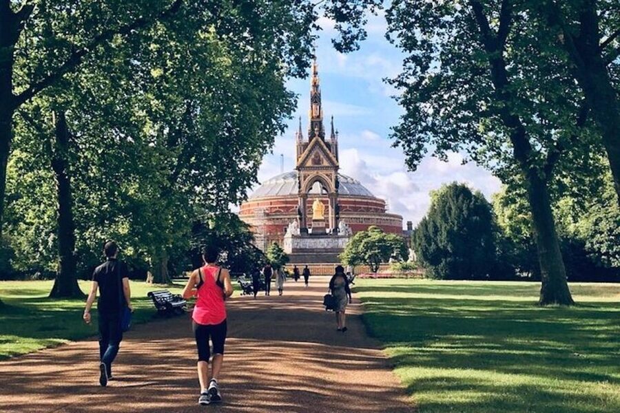 Iconic London Running Tour - Your local guide: how Alan keeps the tour smooth and personal
