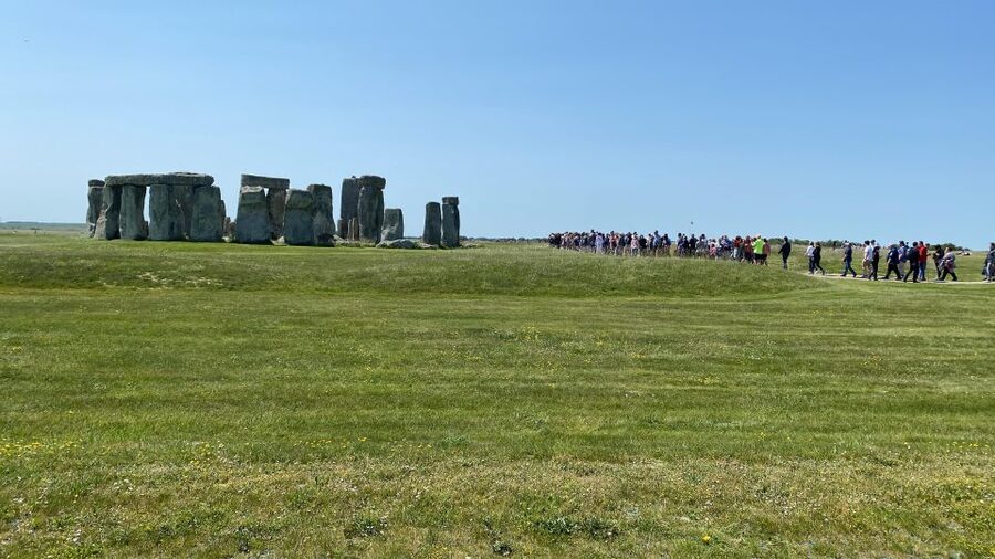 Individual trip to Stonehenge including pickup and drop off - Why a private Stonehenge car trip feels different