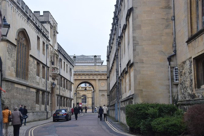 Inspector Morse, Lewis and Endeavour Oxford Walking Tour - Inside Oxford moments: colleges and the chance to go beyond the sidewalk