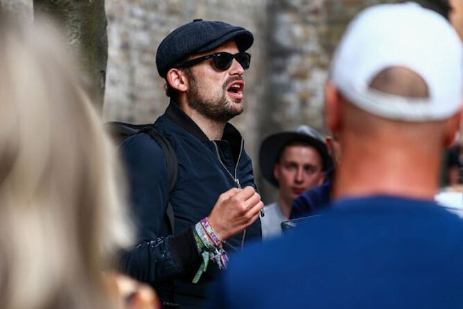 Jack the Ripper and Victorian London: Beyond the Shadows - A Jack the Ripper walk that follows people through 19th-century London