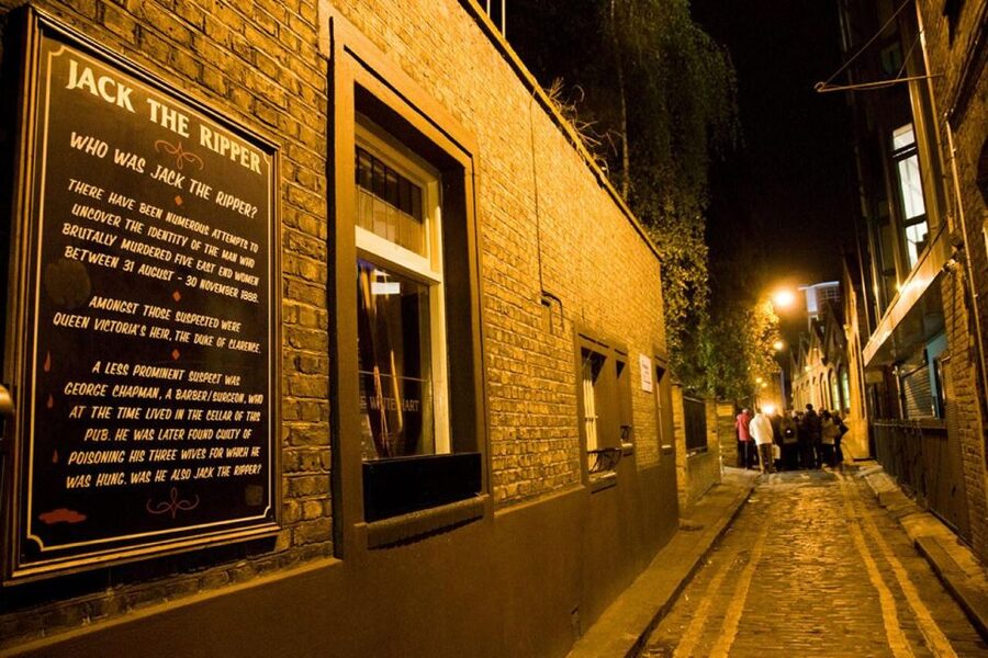 Jack The Ripper Museum & See 30+ London Top Sights Tour - Meeting outside The Ritz, then getting your bearings fast
