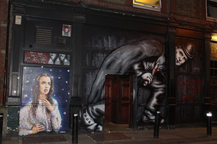 Jack The Ripper Tour in London's East End - Following the victims’ footsteps: what the murder-site stops teach you